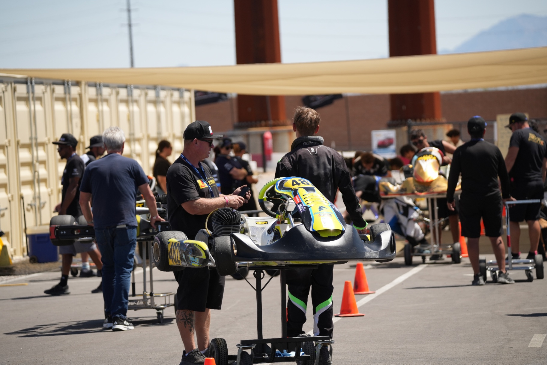 Paddock · Pre-grid staging · CotF R5