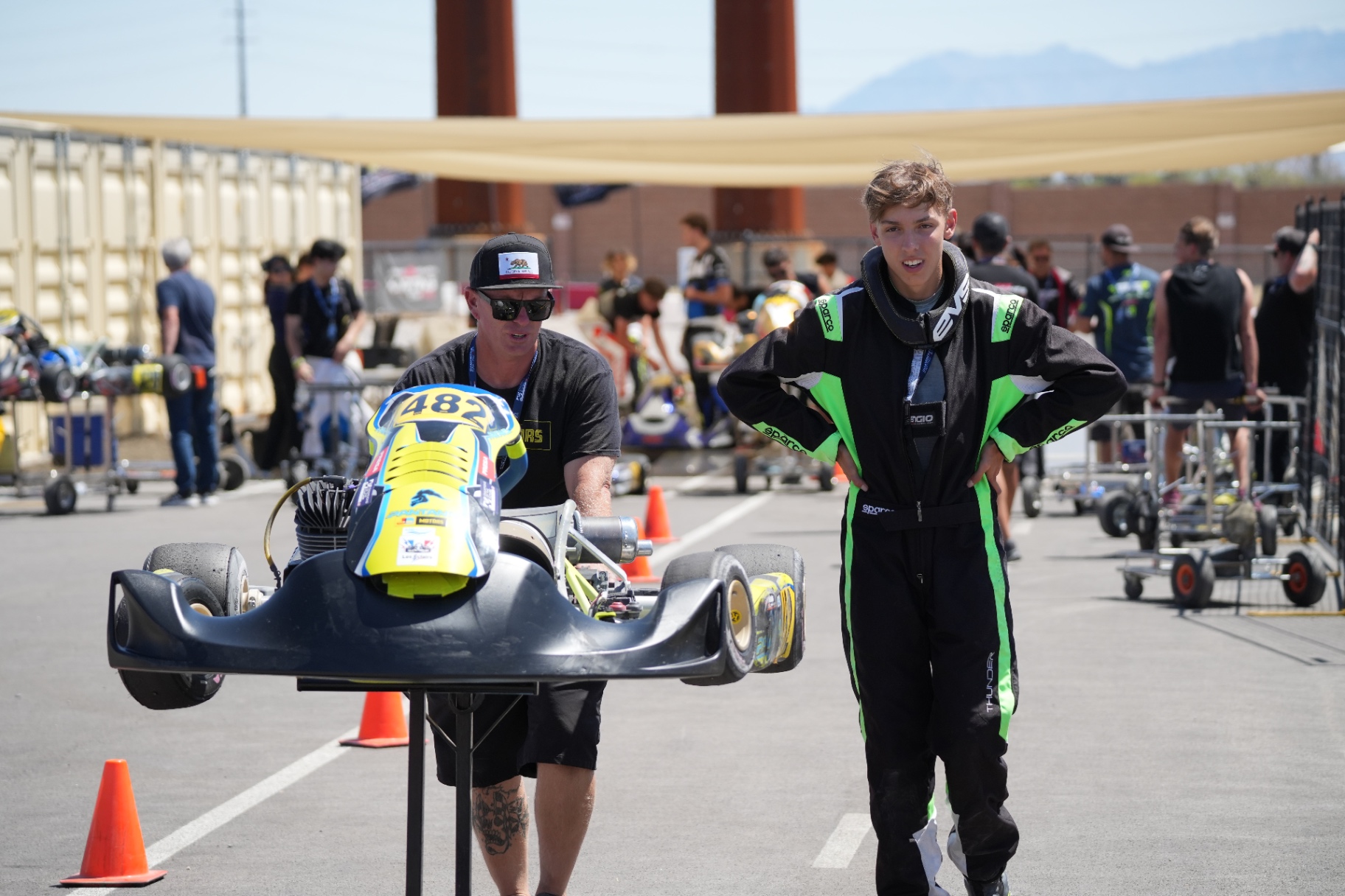 Paddock · Waiting with kart · CotF R5