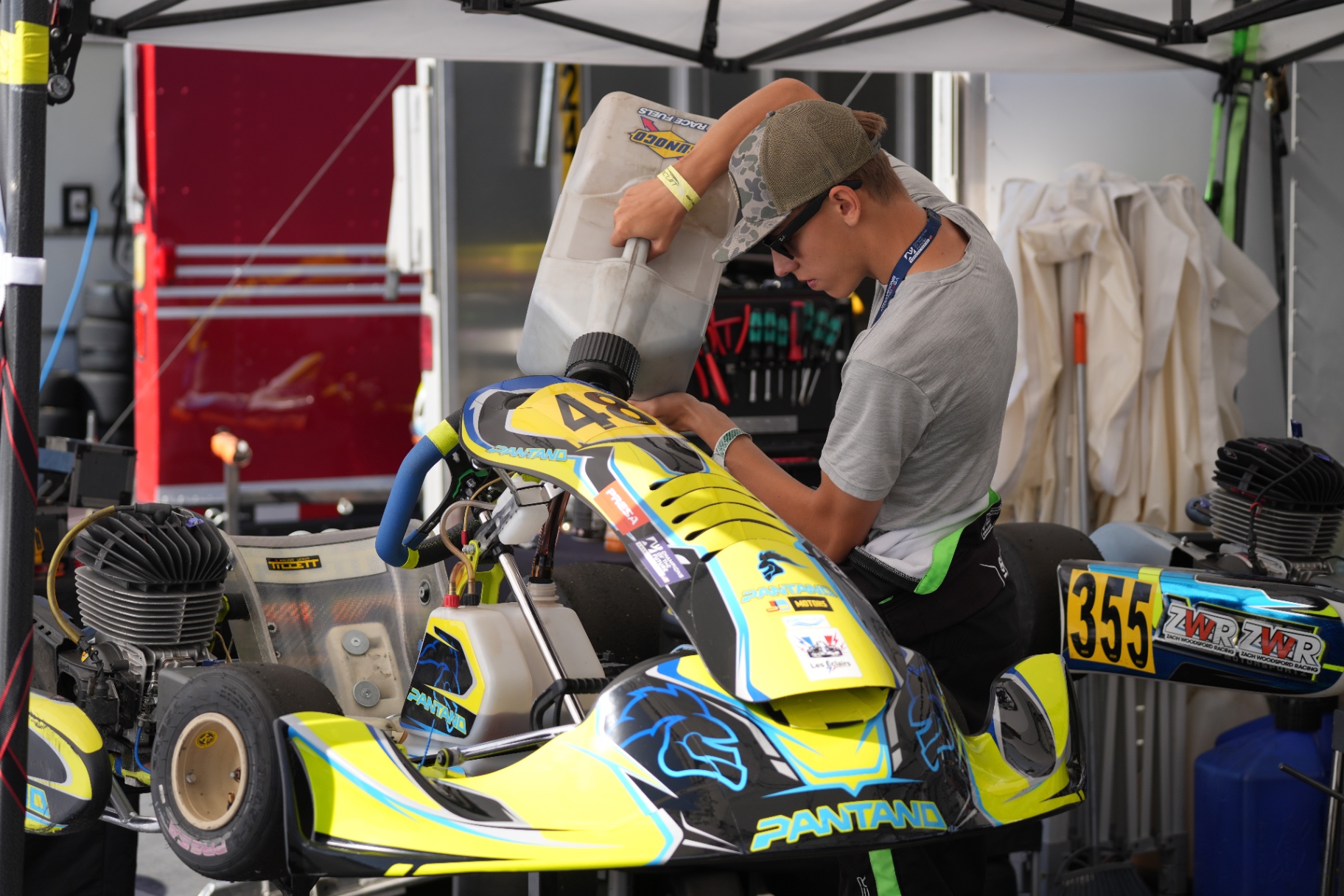 Paddock · Fueling close-up · CotF R5