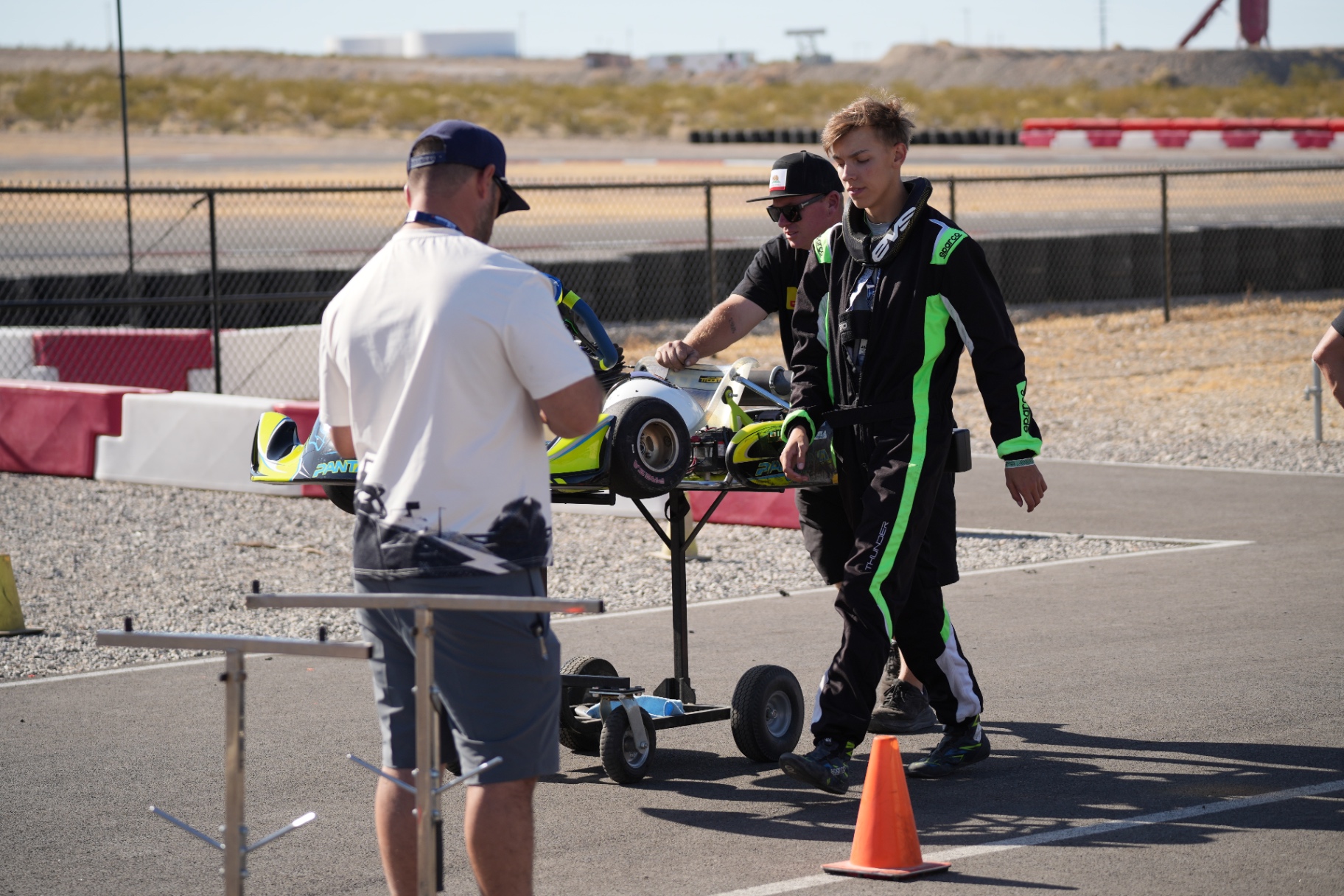 Paddock · Pre-grid prep · CotF R5